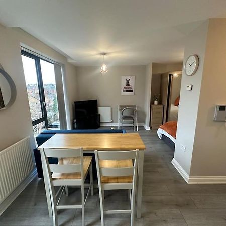 Cute Apartment Next To Colindale Station Edgware Exterior foto
