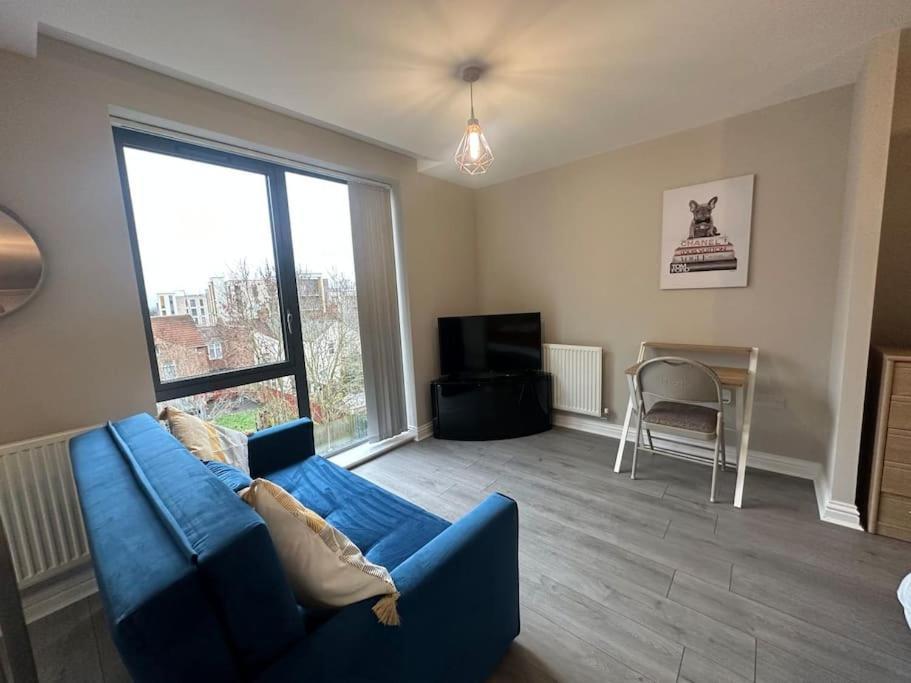Cute Apartment Next To Colindale Station Edgware Exterior foto